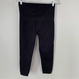 Spanx Black High Waisted Crop Leggings‎ Size XL